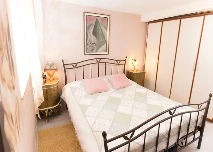 Antica With Yard & Bbq 公寓 *