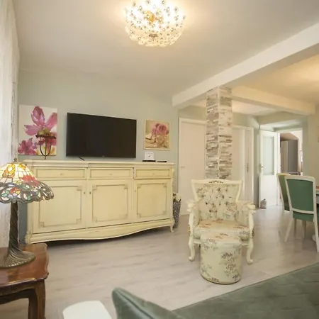 Apartment Antica With Yard & Bbq